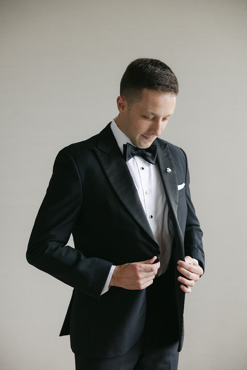 tuxedo-groom-providence-ri
