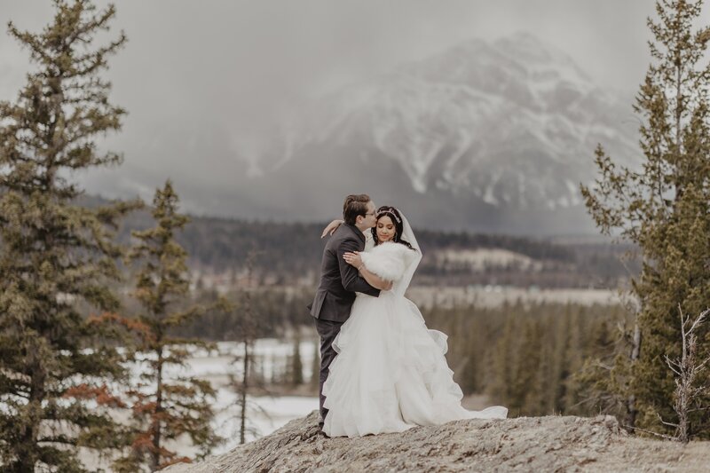 timeless tales creatives | Edmonton wedding photographers