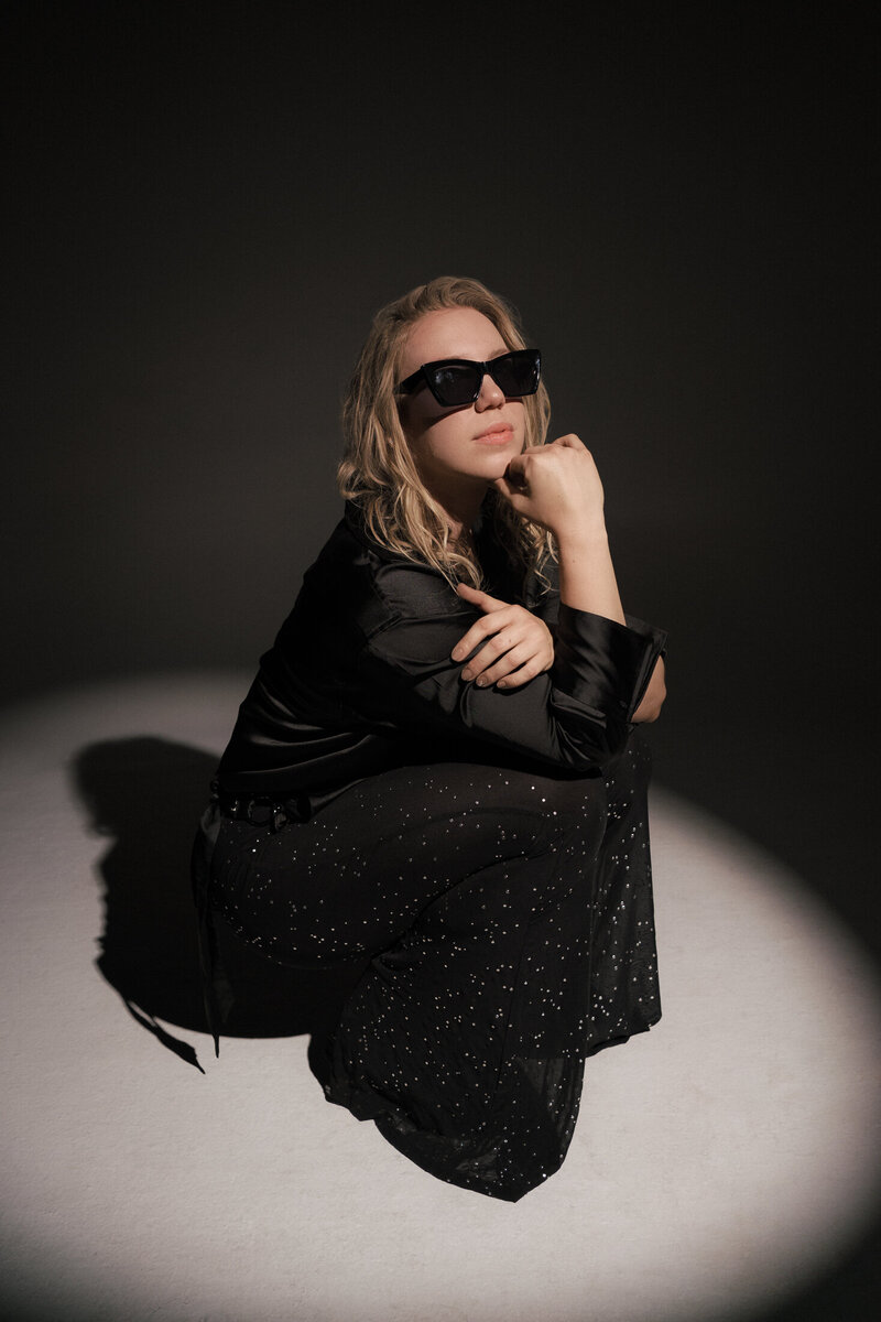 Lauren Schoepfer LaScho Studio headshot cool black sunglasses