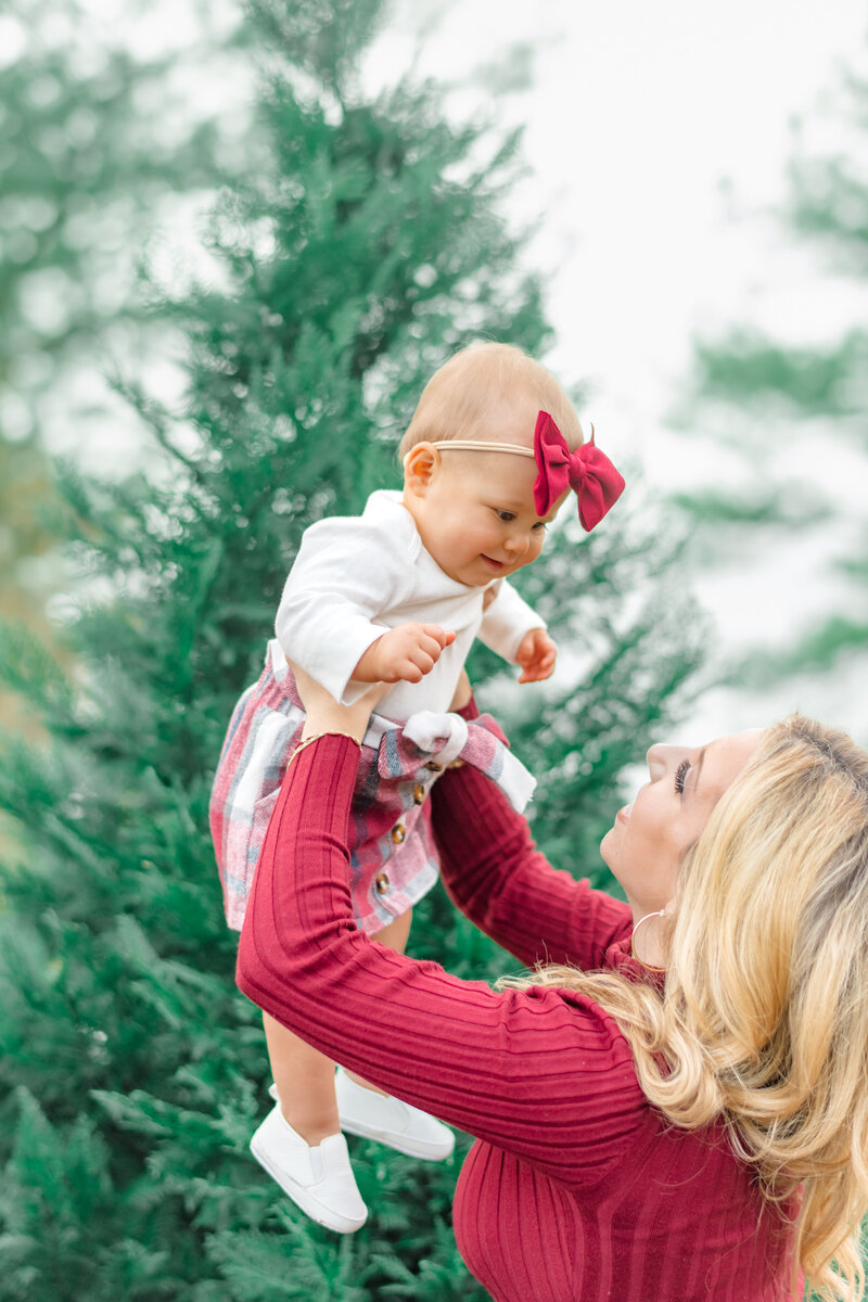 Tuscaloosa Tree Farm _ Lauren Elliott Photography _ Visconti Family-86