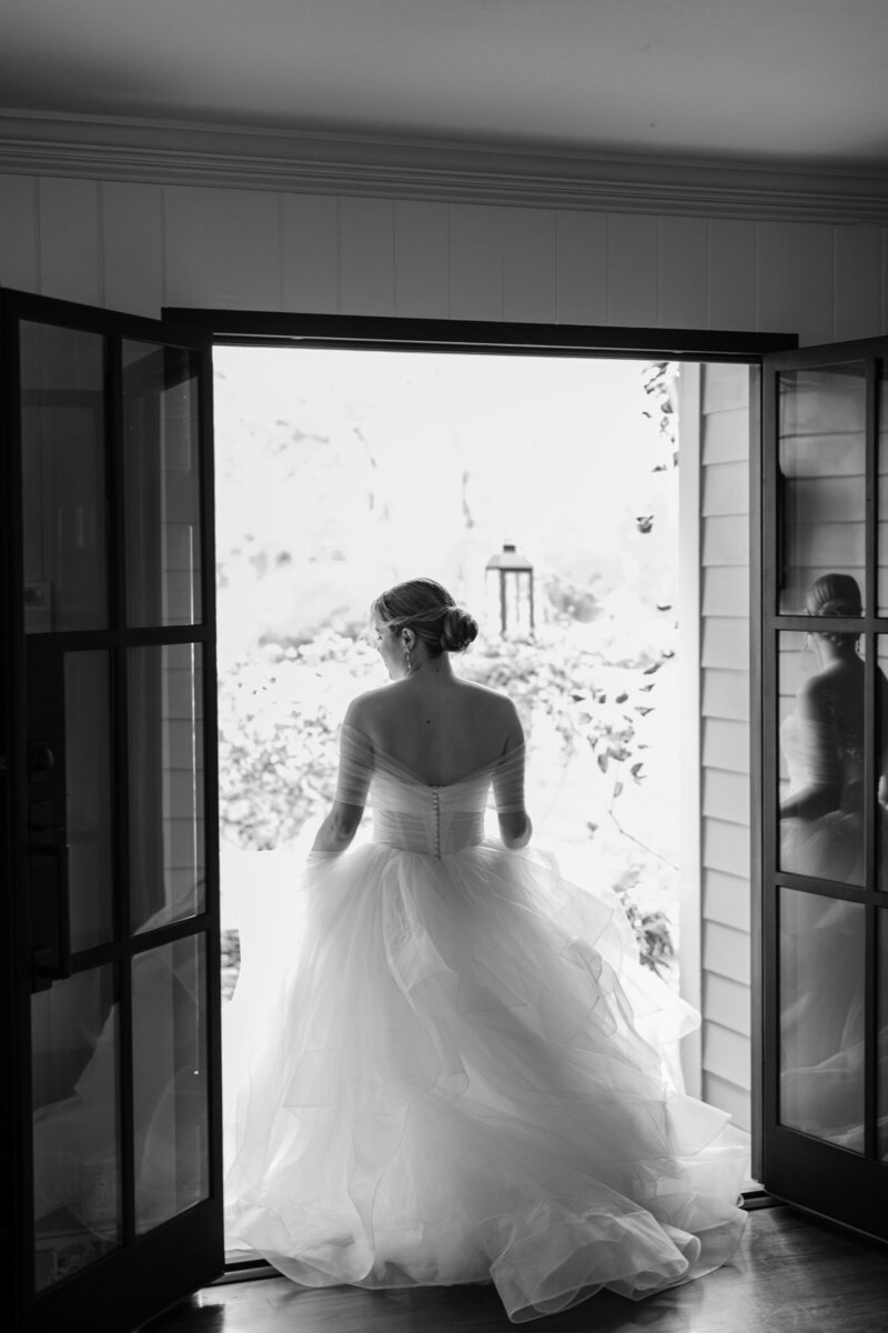 bride-portrait-lake-waramaug-ct