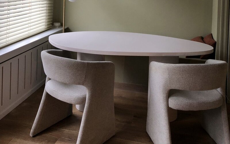 Tables by Leon deens ovalen tafel 