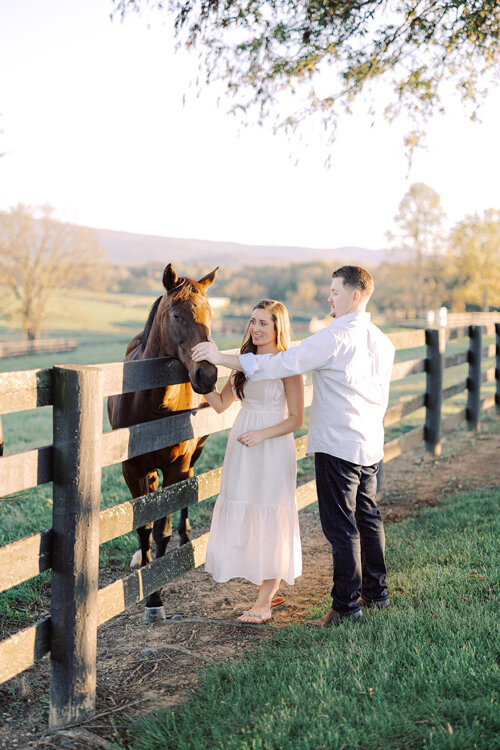 Long-Branch-Farm-Virginia-Engagement-Session8