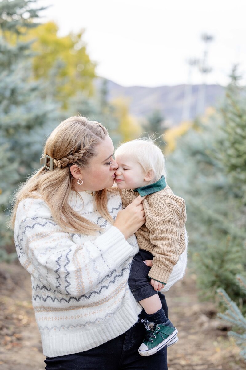 Utah County Christmas Tree Farm Mini Session Magnolia and Grace Photography Co
