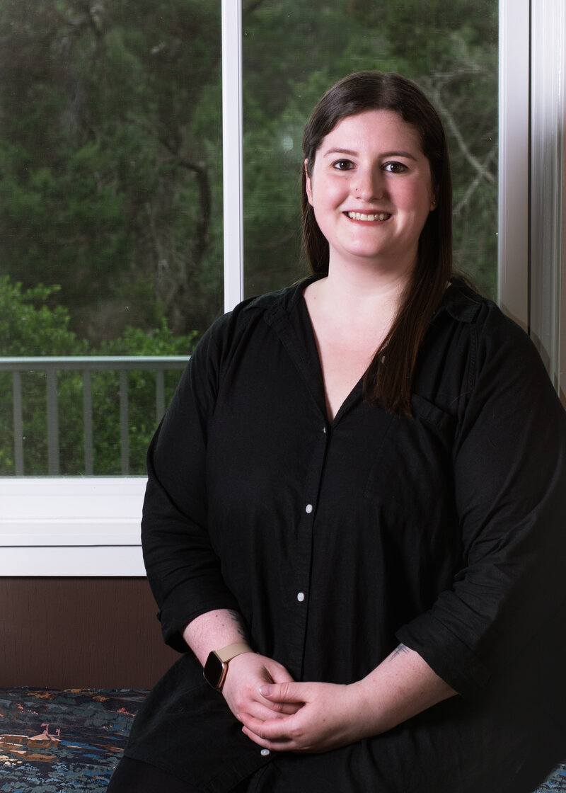 woman business headshot by sean mendoza photography