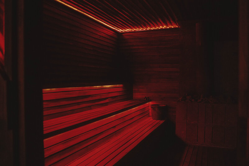 sauna_red_light