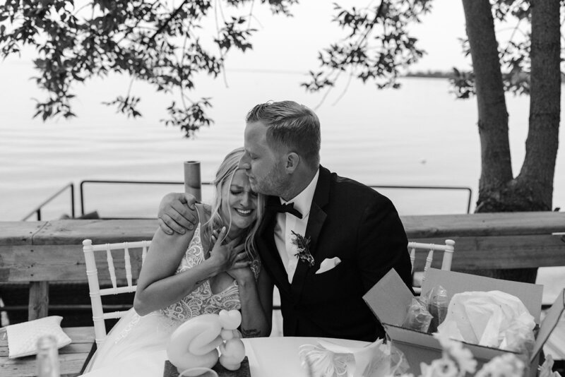 waupoos-winery-intimate-wedding