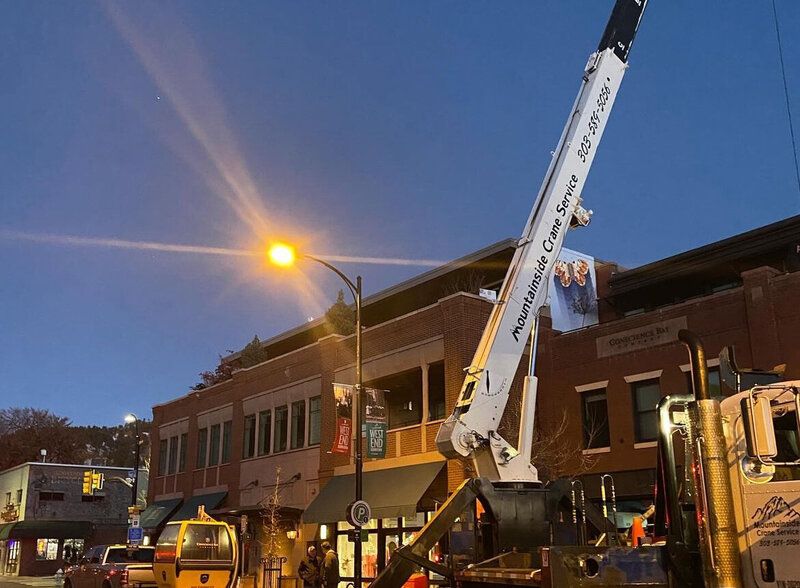 Professional crane service for commercial projects in Denver and Foothills