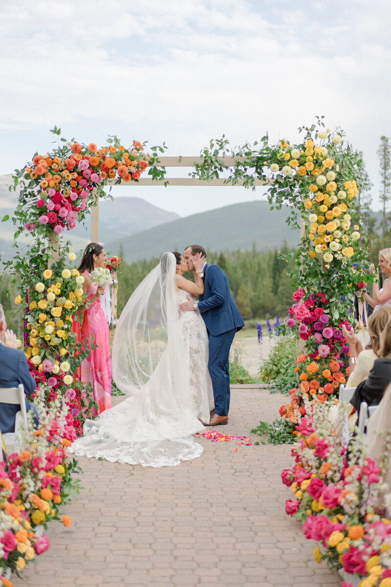 Ten-Mile-Station-Wedding-Breckenridge_Mary-Ann-Craddock-Photography_0045