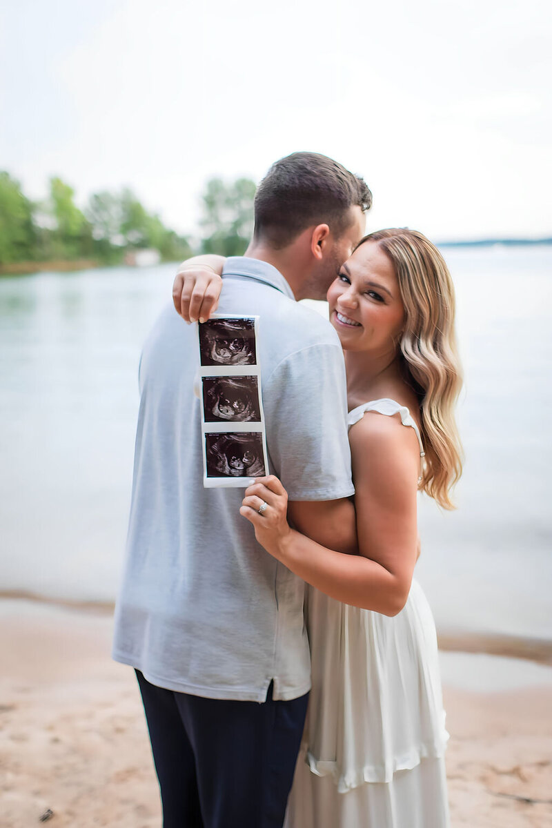 Pregnancy announcement maternity photo session on Lake Norman 
