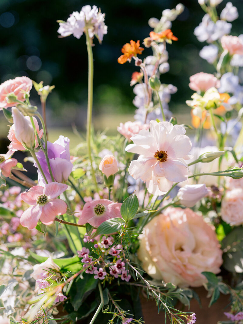 organic floral table arrangement