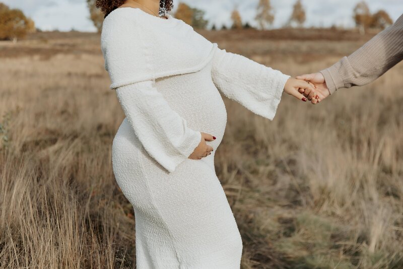 zwangerschapsfotograaf, zwangerschap, familiefotograaf, familieshoot, gezinsshoot, gezinsfotograaf, new born, fotograaf zwolle