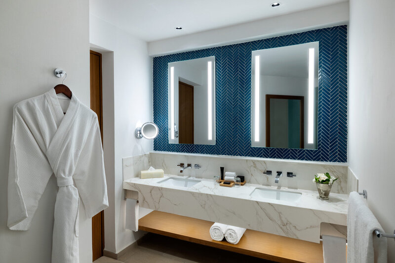 HRHPC - Caribbean Suite Bathroom