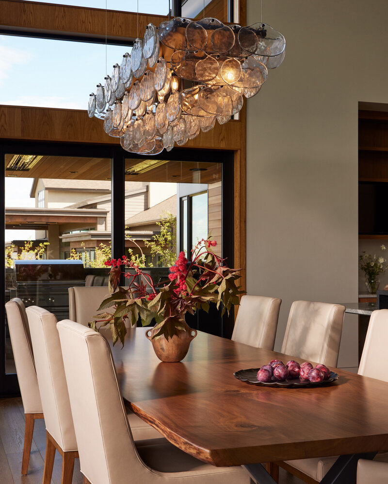 mountain-modern-home-dining-room-detail-shot