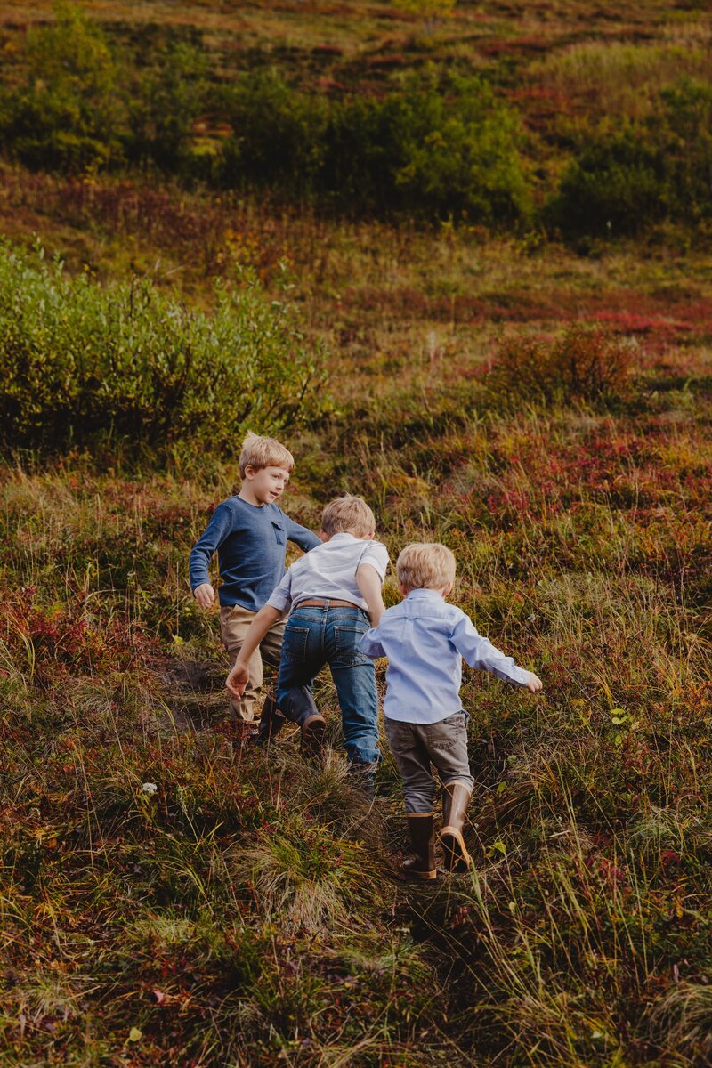 Alaska-Family-Arctic-Valley-D&A_65