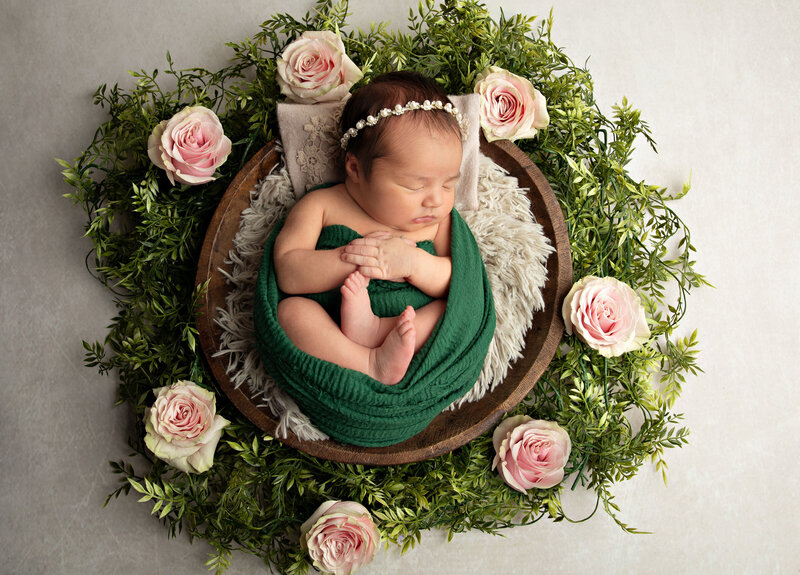 newbornbabyboynewfamilynewbabybestphotographertudiofamilybirthdaynewbornboyamilynewborngirlfirstbirthdayportraiturephotographystudioportraitsnewborngirlboyfamilyEvaMaganaPhotographychildphotographer (14 of 43)