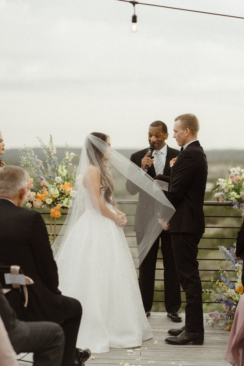 C&R_WED-606