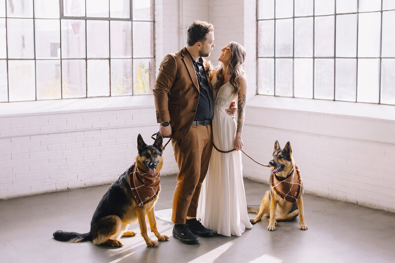 Estes Park Wedding Photographer Denver Wedding Venue Planner Della Terra Mountain Top Fall Colorful Wedding Liz Osban Photography Black Canyon Inn Wyoming Wedding Photographer Elopement Engagement 83