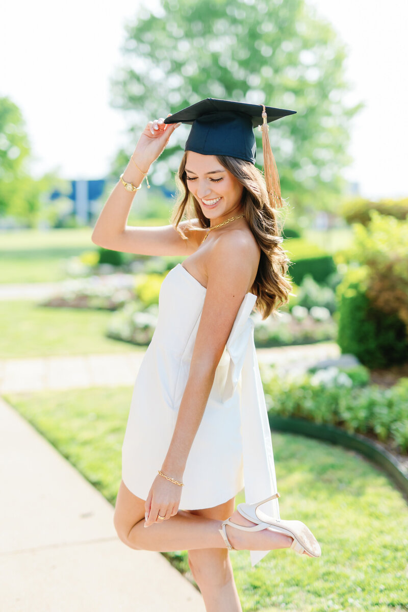 4.19.2024 - ORU Bestie Grad Photoshoot Exp. - SHARE-69