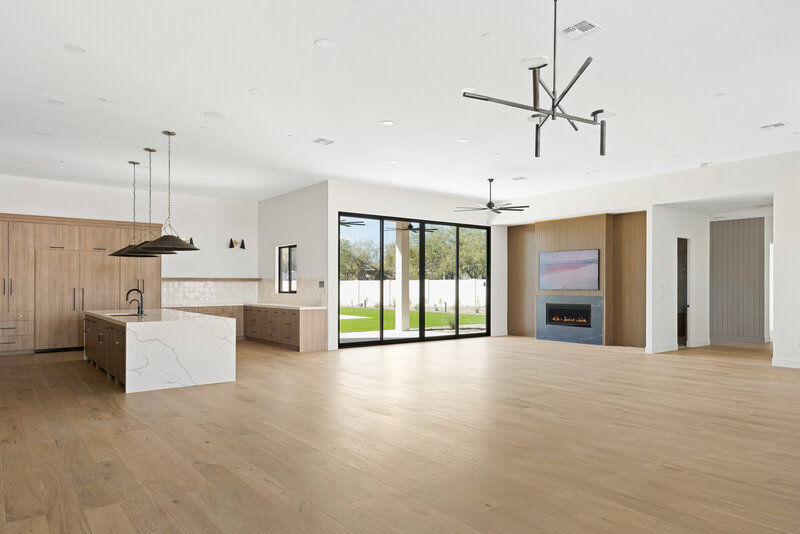 10826 N. 83rd St.-11