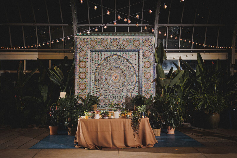 20-Garfield-Park-Conservatory-Wedding-sweetheart-table