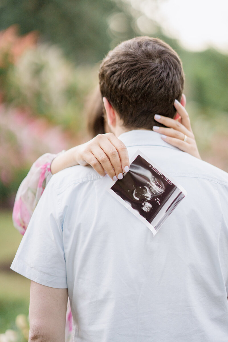Rose-Garden-Maternity-Photos-NJ-10
