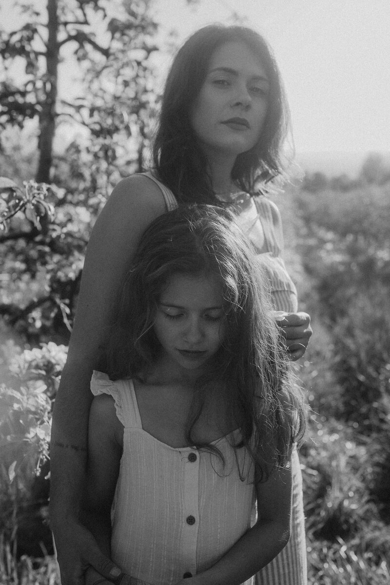 Tami & Inaya1196