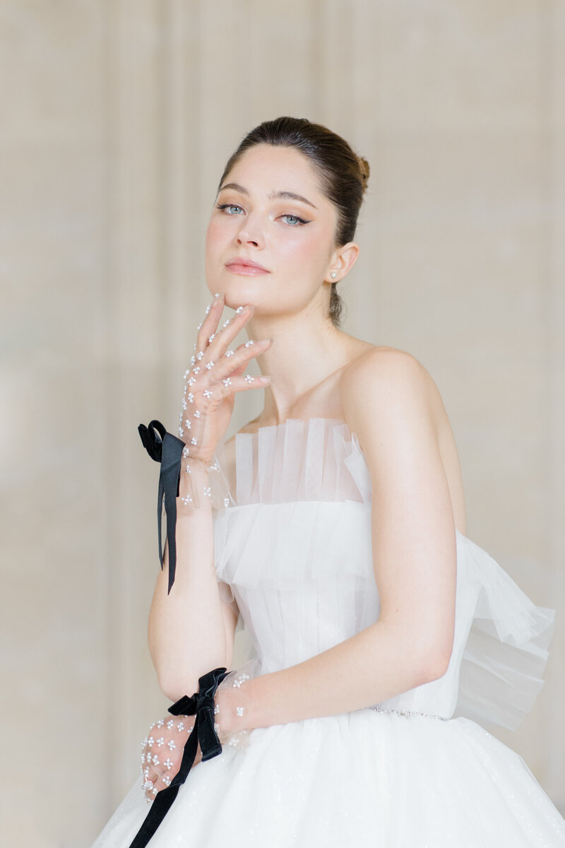 Bridal portrait in Paris