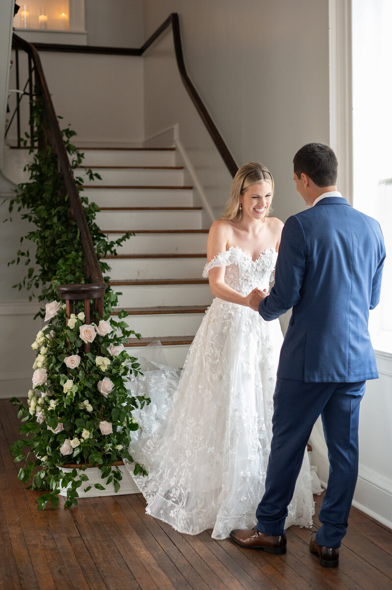 Gadsden House first look portraits in Charleston, SC