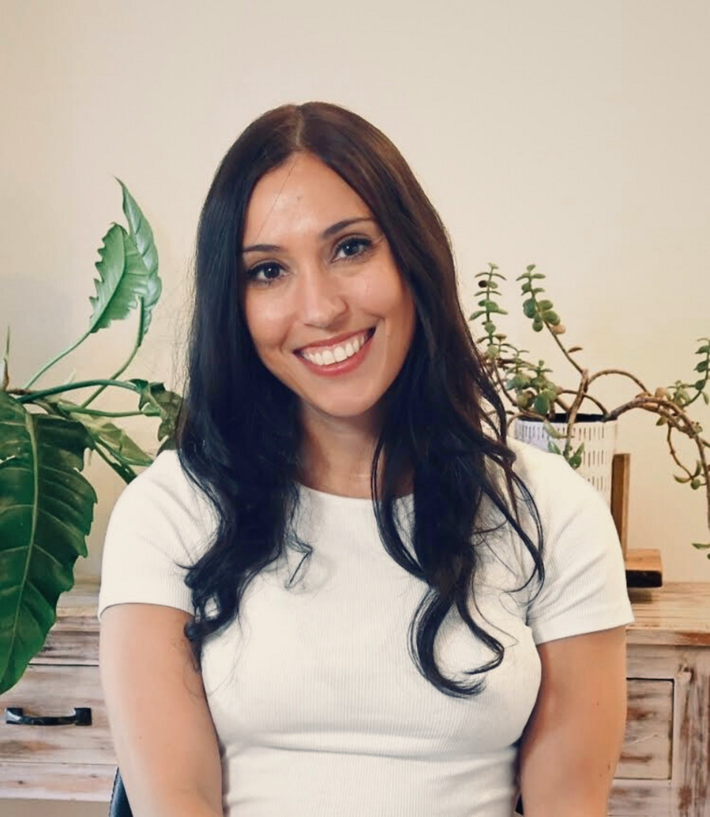 Toronto based individual therapist focused on eating disorders, addiction,  anxiety and more.