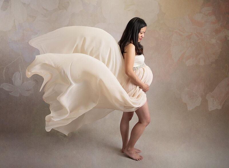 flowy-gown-maternity-photos