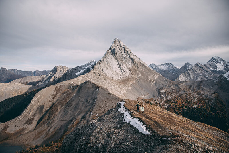 hiking wedding photographer 3