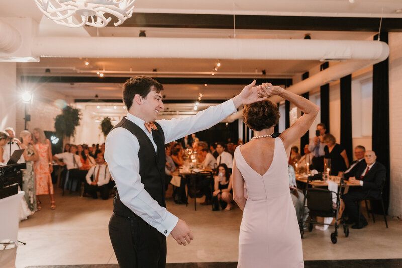 84-Katie & Phillip - Detroit Wedding Photographer - Mariah Kasten Photo