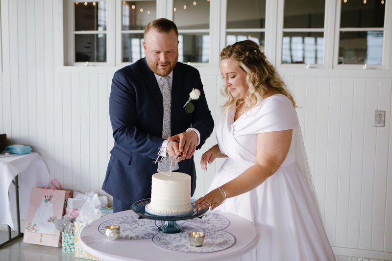 classic-and-documentary-style-wedding-photography-322