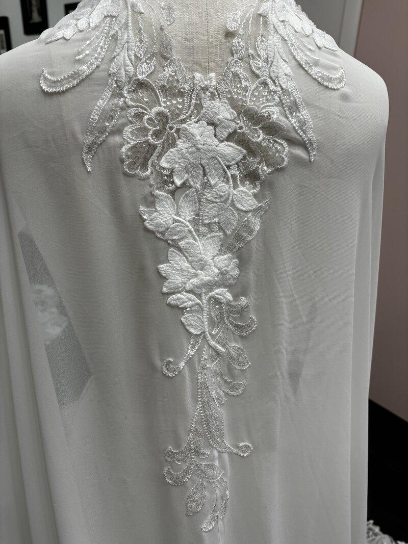 demelis atelier bridal cape3