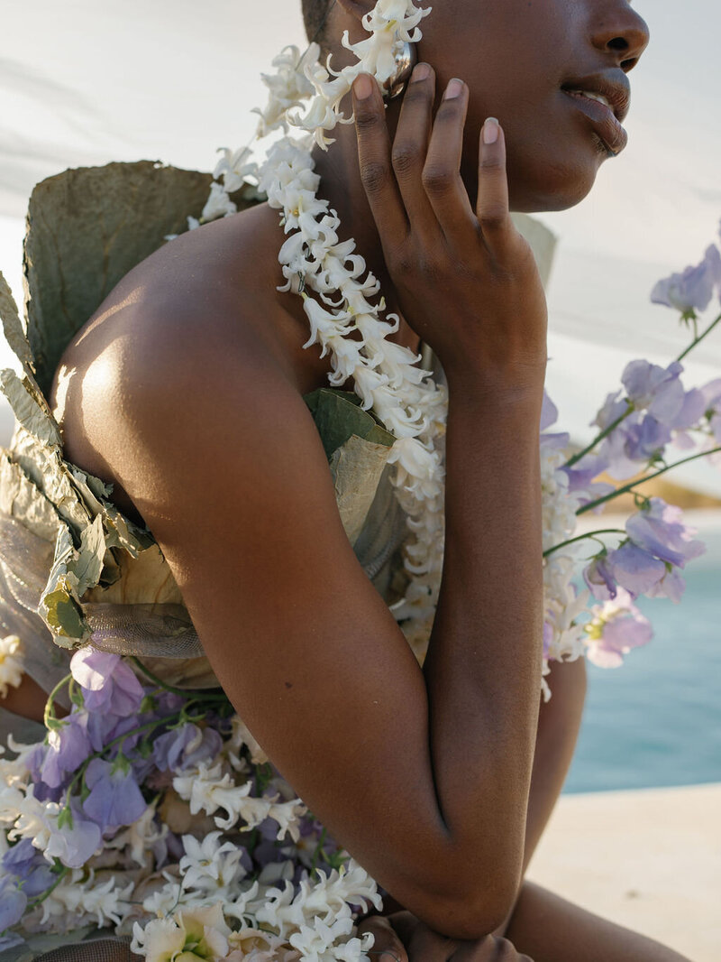 Poolside Portrait Detail | Amphora