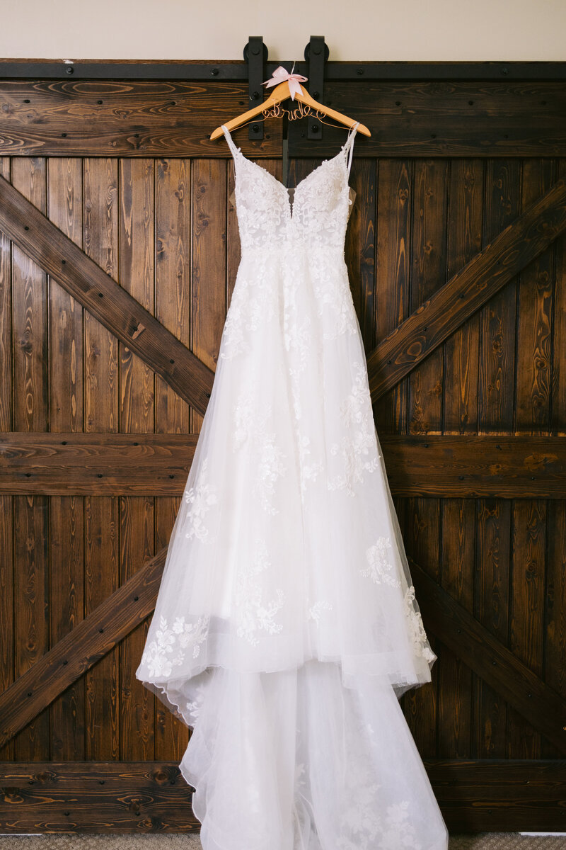 mooncrest_media-emily-isaac-wedding-0530
