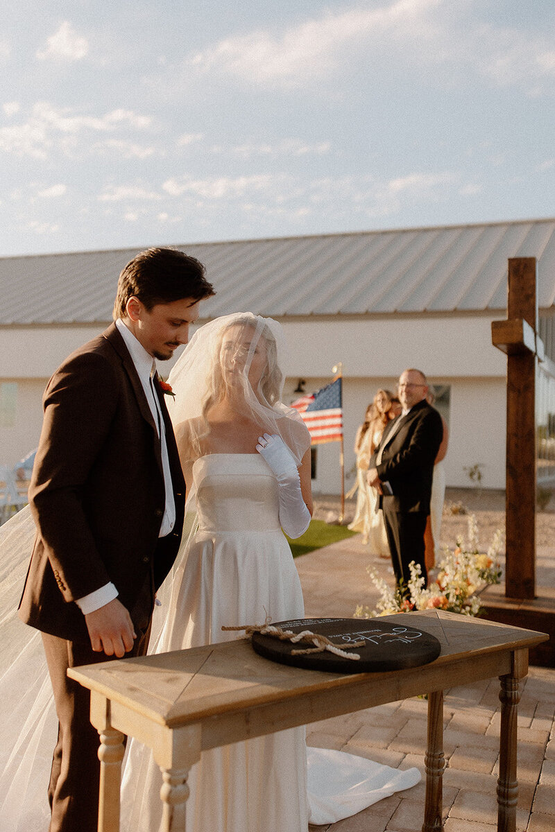 jami-oliver-wedding-preview-taylorraephotofilm-100