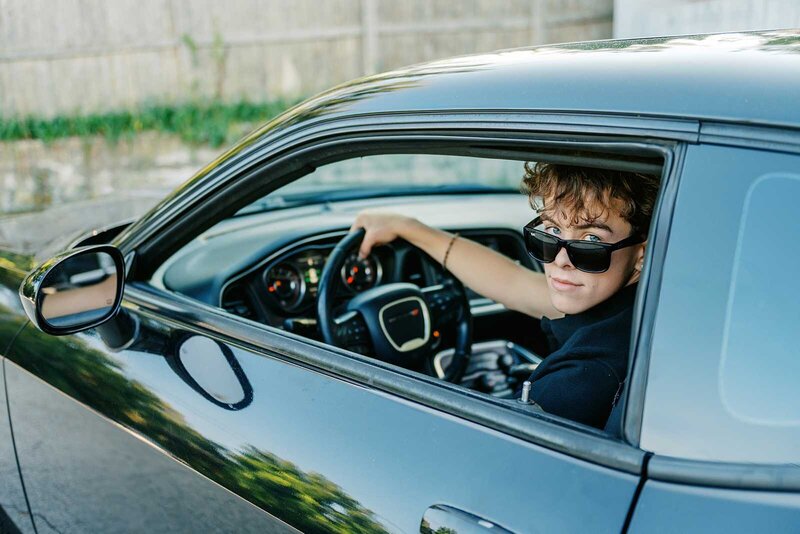 ow-senior-guy-photos-10