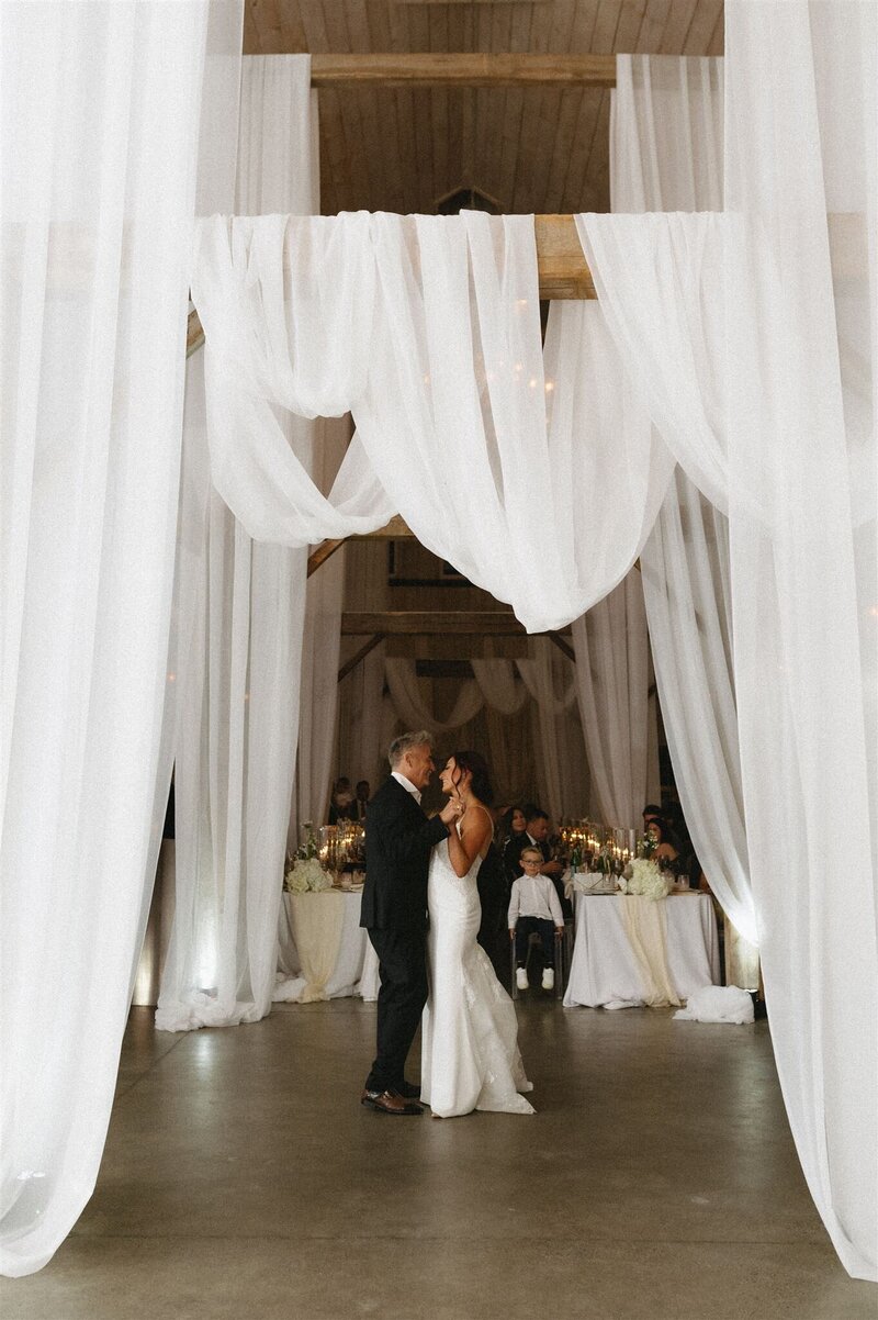 stonefield-estates-julia-garcia-prat-ottawa-luxury-wedding-photographer-52_websize