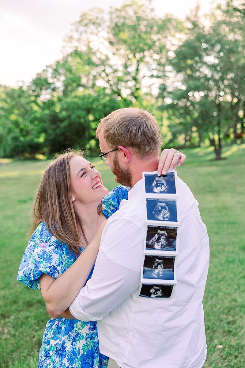 Harrisnoburg VA Pregnancy Announcement Photographer Rebecca Crosby Photography-414