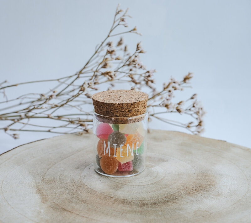 luxe bruidsjurk met beading op model
