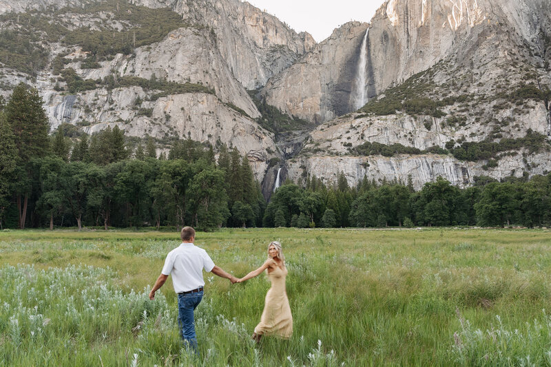 Yosemite Valley couple by Honey I Do19