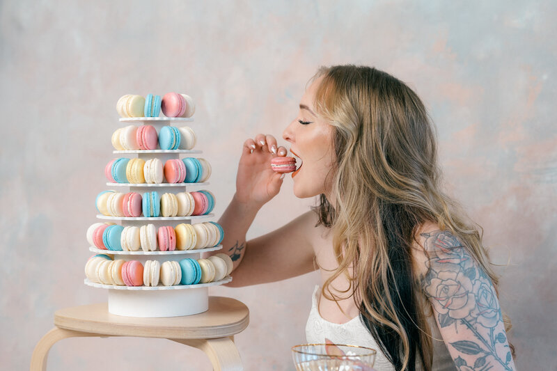 Mt. Magnificent Macarons_alaska confections baker018