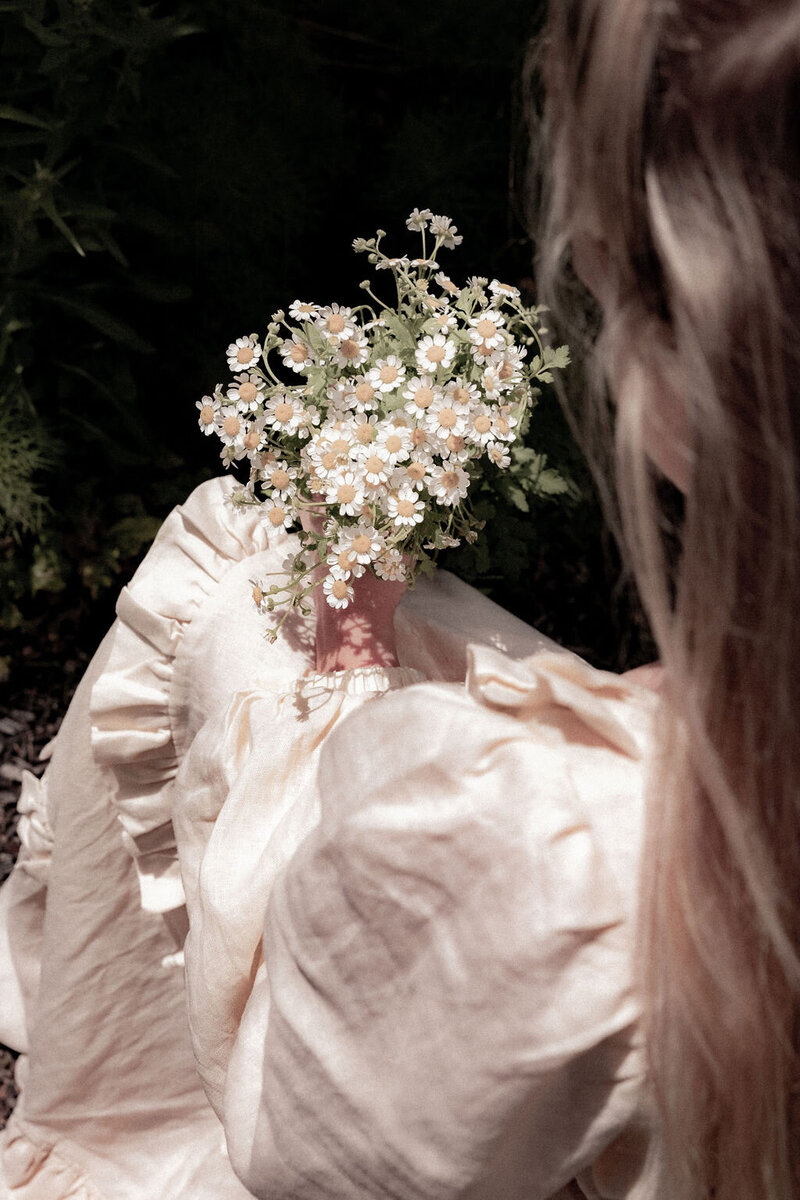 bride-snow-in-summer-lovely