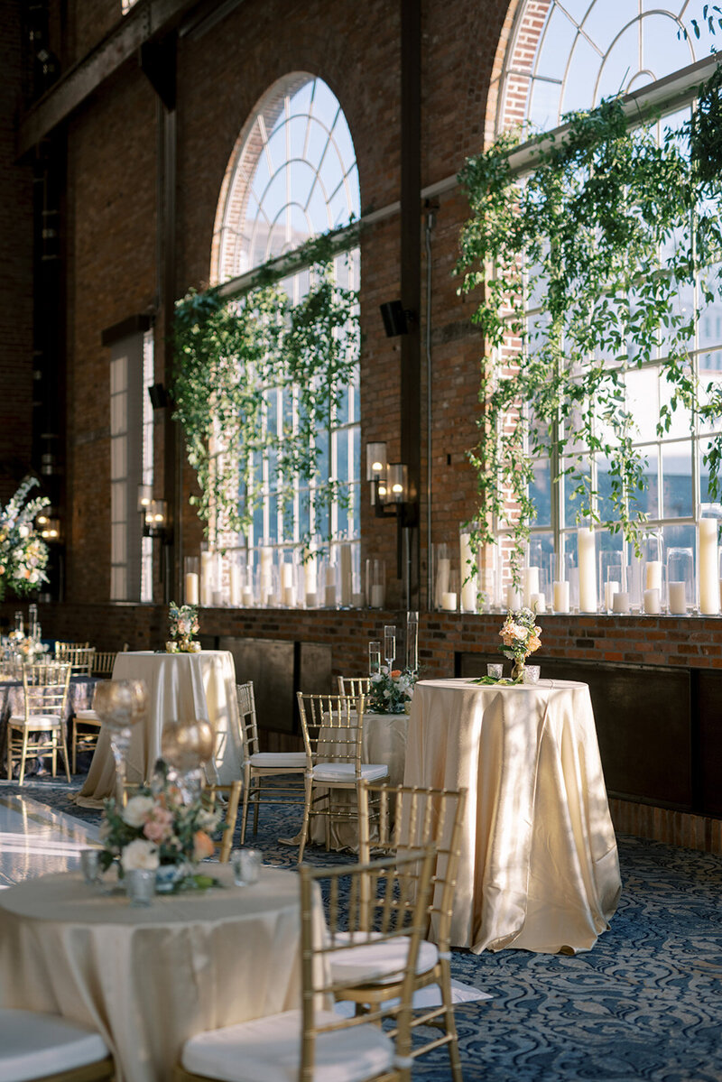 Jenna and Dylan's luxury wedding at the NOPSI hotel in New Orleans