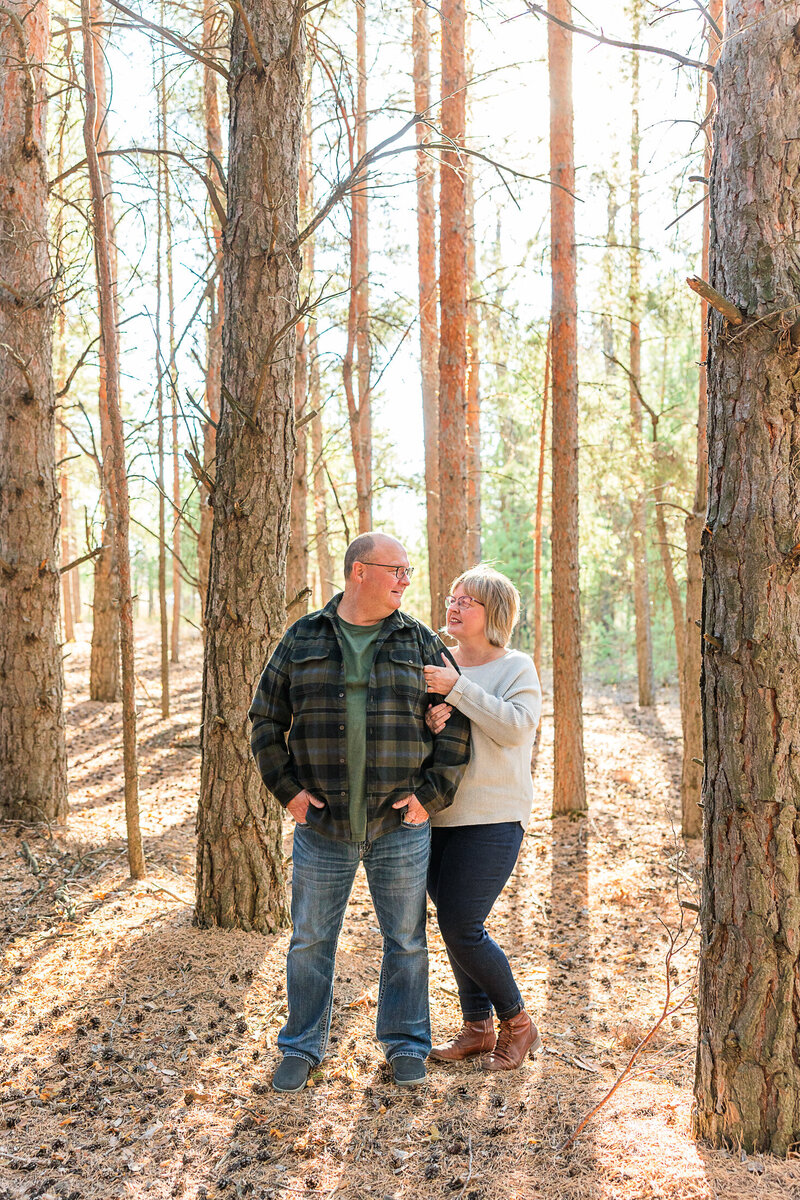 2023 krystal moore photography sask forest couple with dogs-9