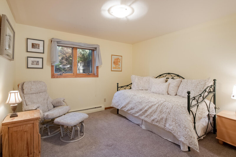 2907 S Hiwan Drive-034-26-Bedroom-MLS_Size (1)