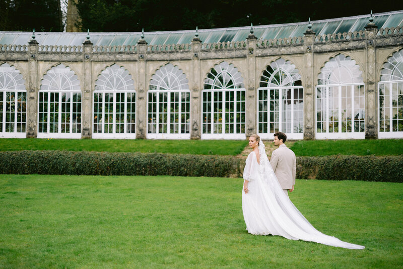 Sezincote House Wedding, Lush Florals, Designer Gown - Hunter Hennes Photography_0015