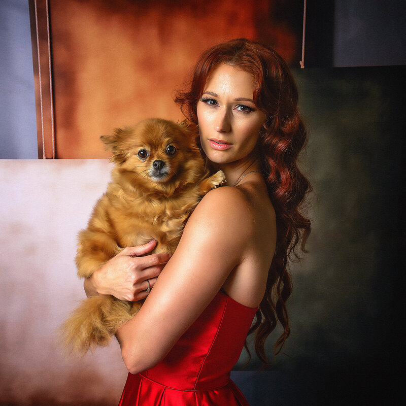 Explore fine art portrait photography with Pets Through the Lens in Vancouver. Our expert photographers capture the unique bond between humans and pets, creating timeless portraits that reflect individual personalities and styles. Book your session today.